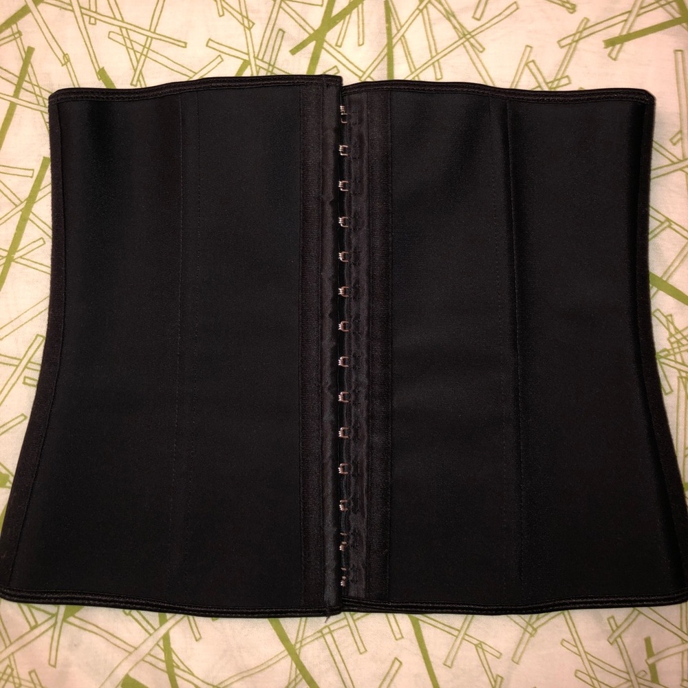 Black Yianna Waist Trainer , Medium